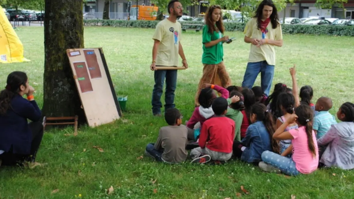 Ateliers découverte de la biodiversité avec les petits débrouillards