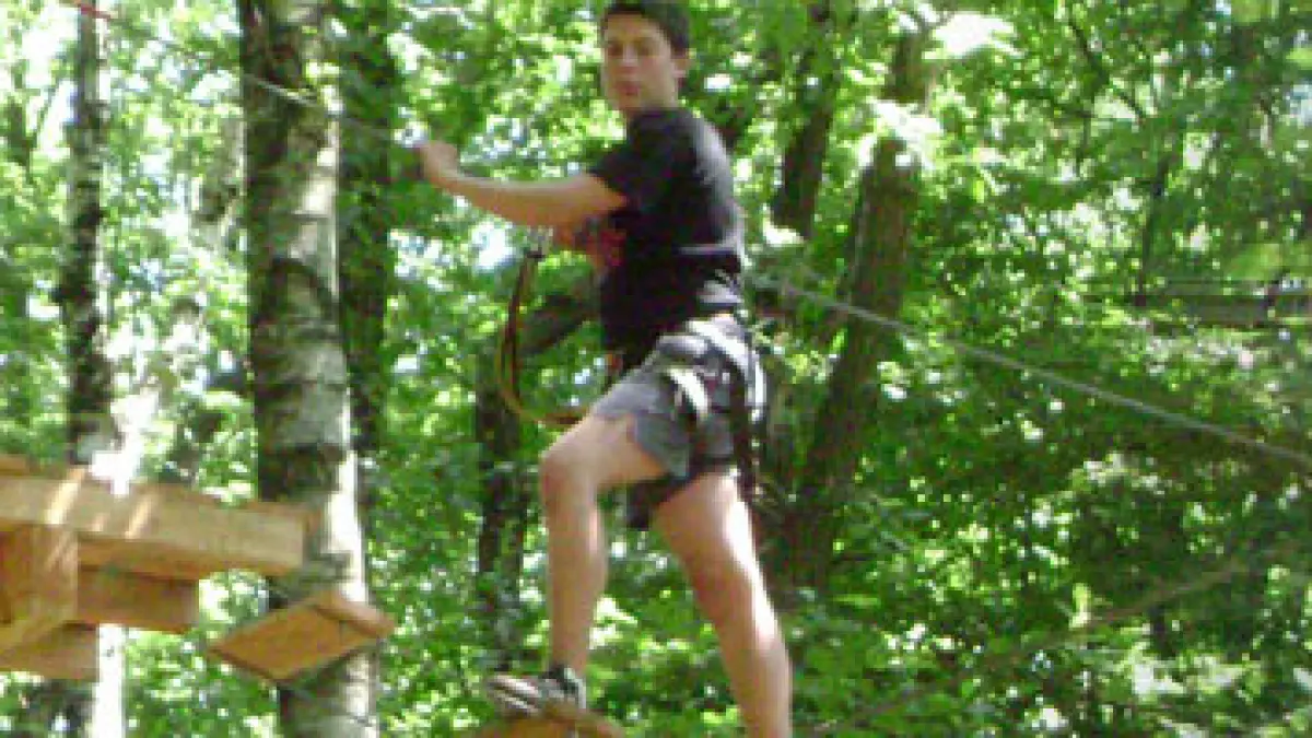 Accroland Troyes - Accrobranche et parcours aventure