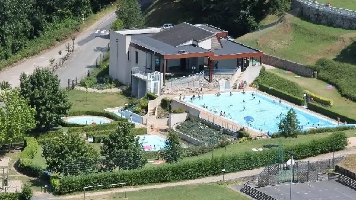Piscine d'Entraygues