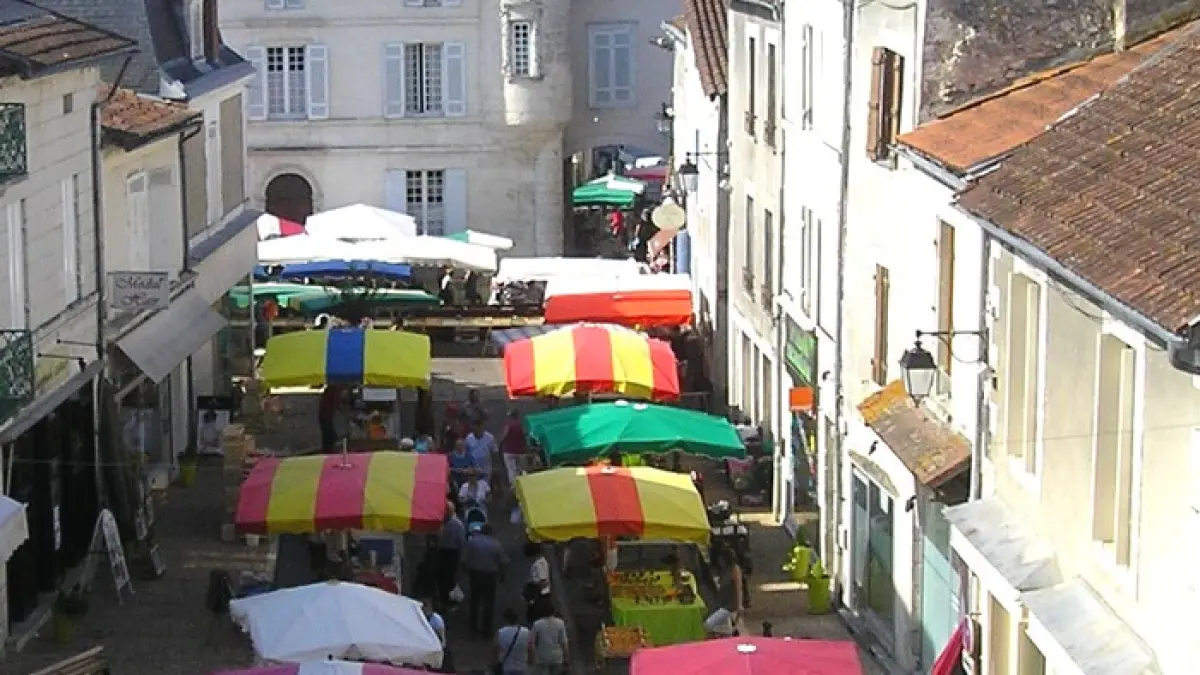 Marché de Saint-Astier