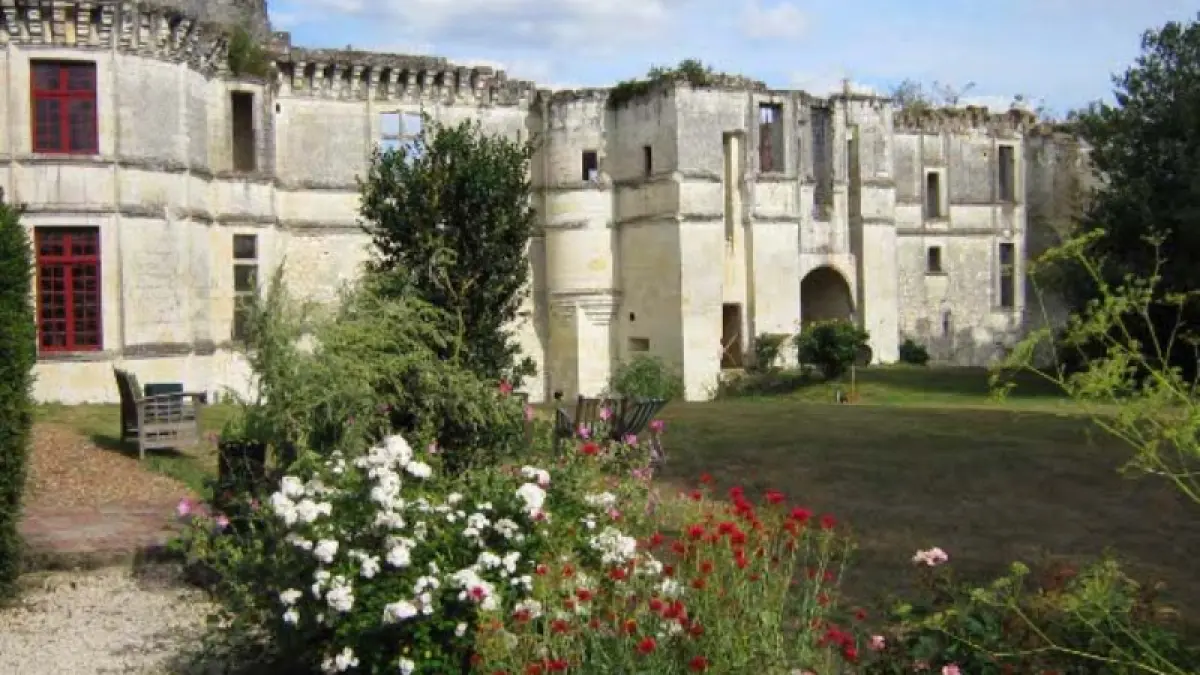 Château de Veuil