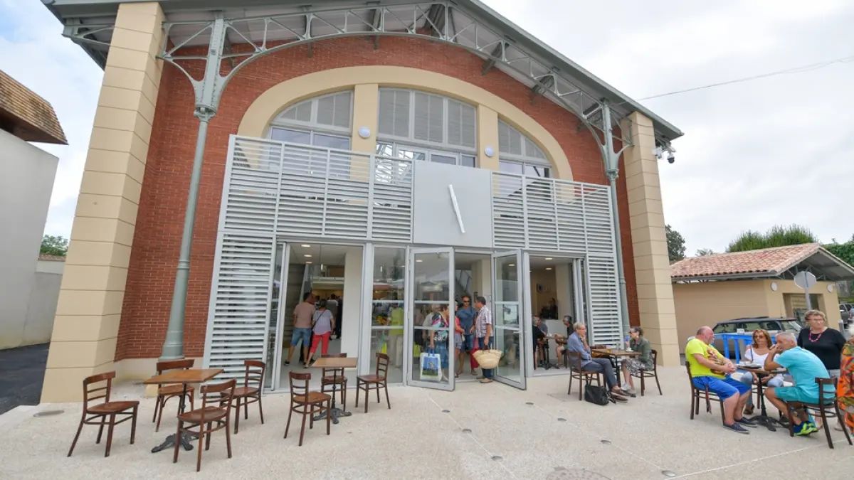 Marché traditionnel et fermier