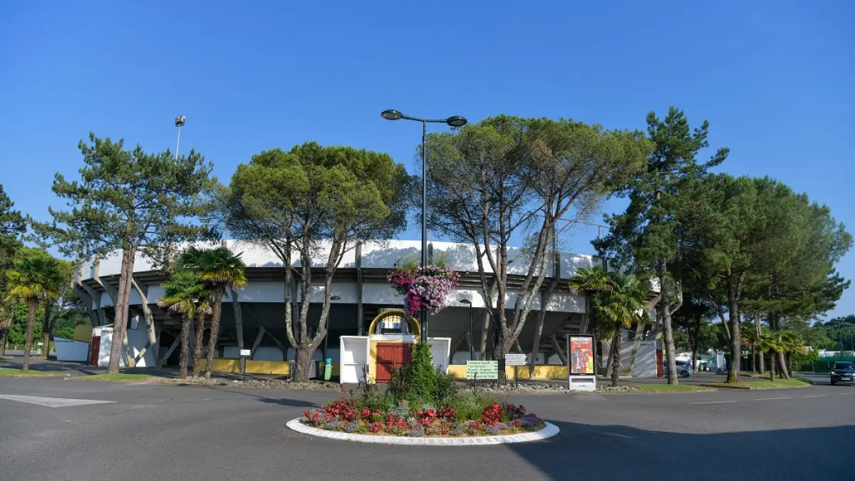 Arènes