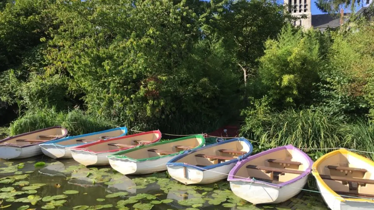 Association Loire et Canal-Promenade en barques sur le Canal d'Orléans