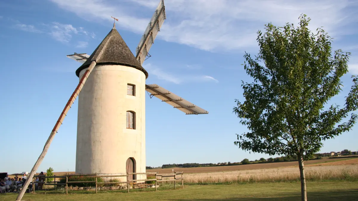Les Trois-Moutiers