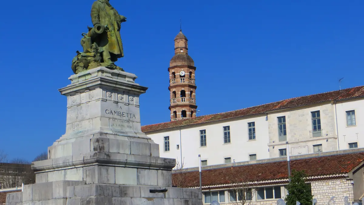 Campanile de l'ancien collège des Jésuites