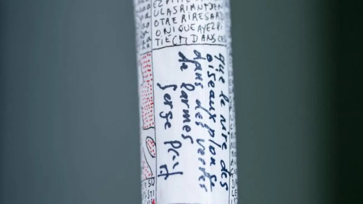 LA PAROLE DES BÂTONS, EXPOSITION PERMANENTE DE SERGE PEY
