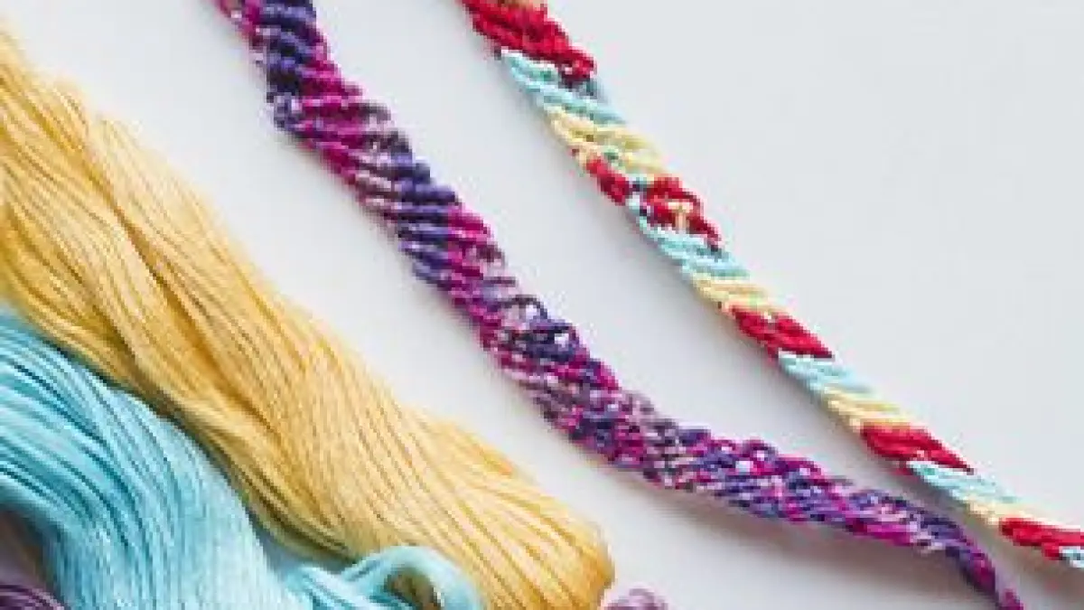 "BRACELETS BRÉSILIENS"
