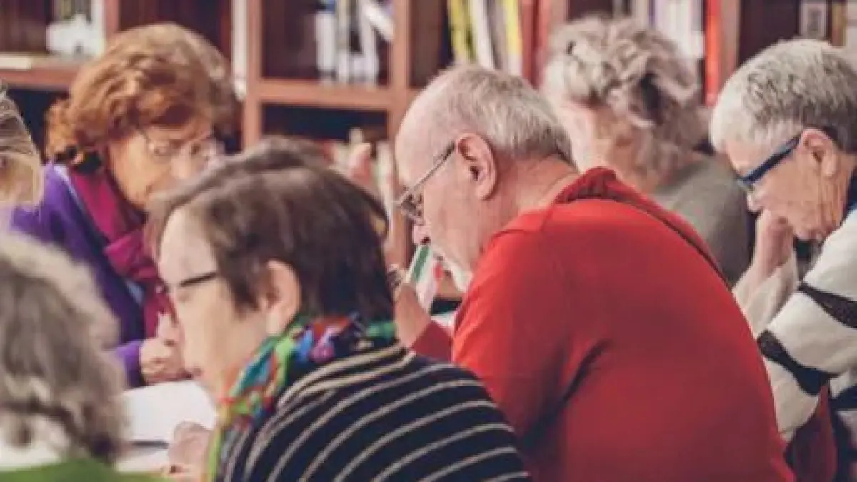Seniors, se rencontrer | Polaroïd, espace de conversation de langues étrangères