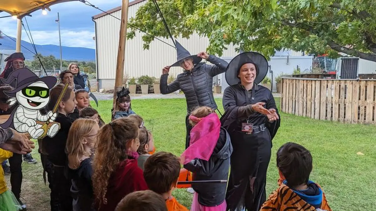 HALLOMANIA - Chasse aux bonbons avec les oies, atelier créatif & dégustation de vins à Dardagny